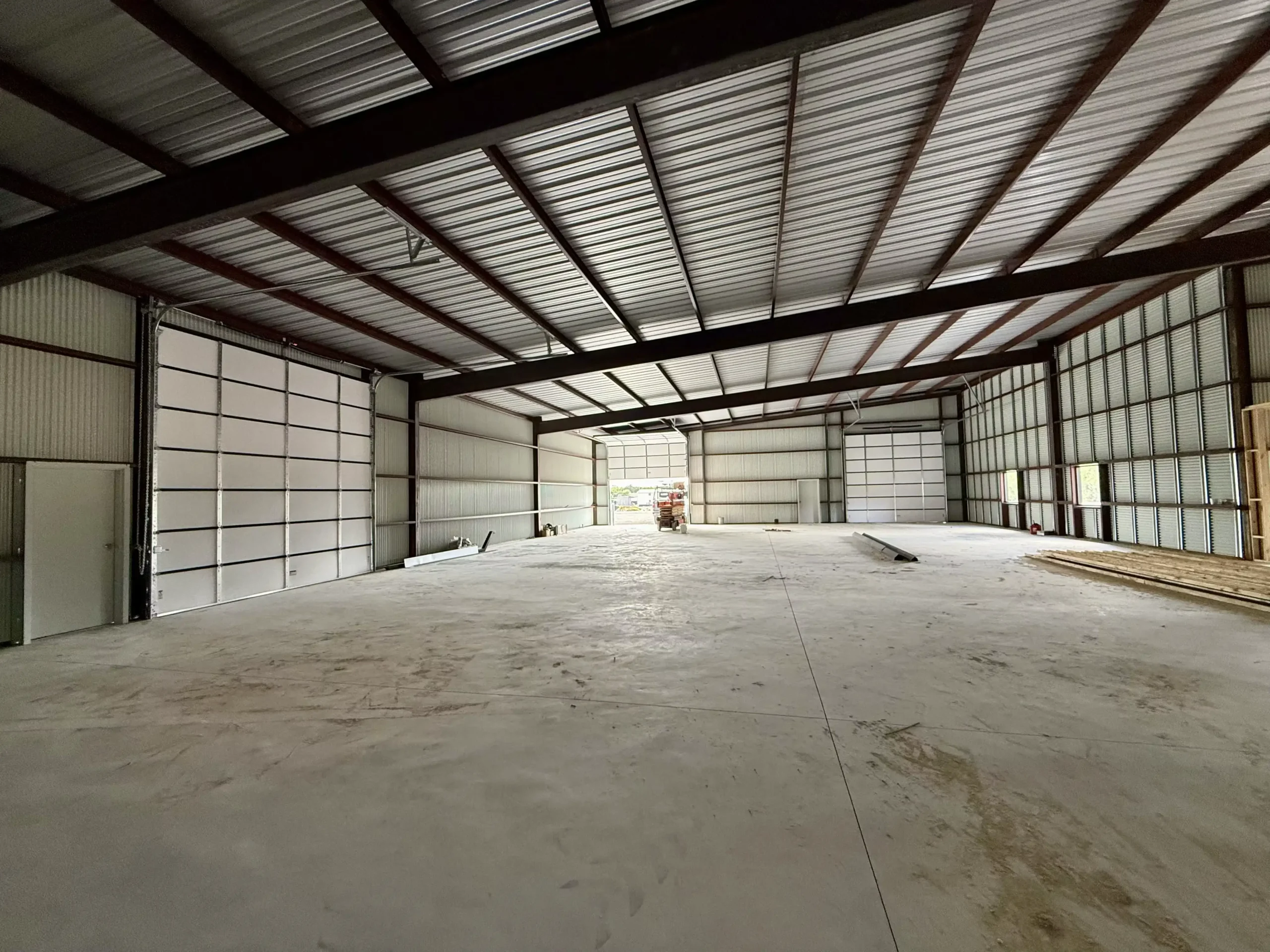 leander-warehouse-indoors