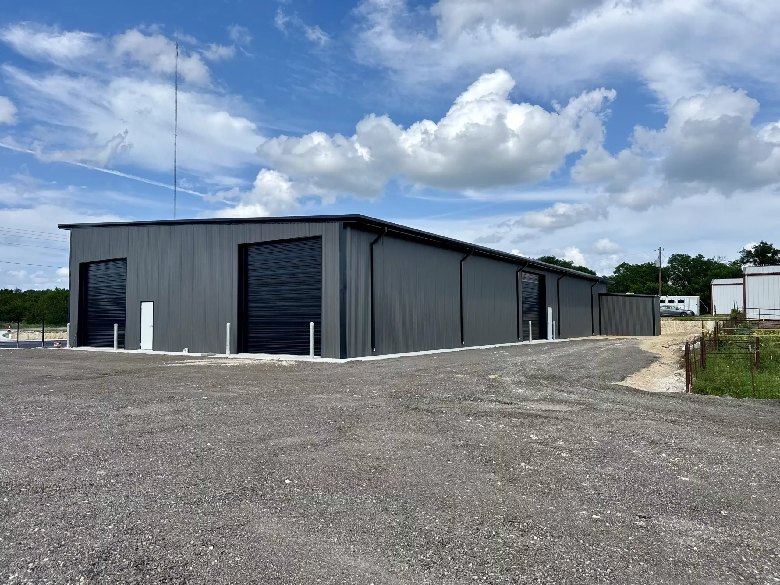 leander-warehouse-outside