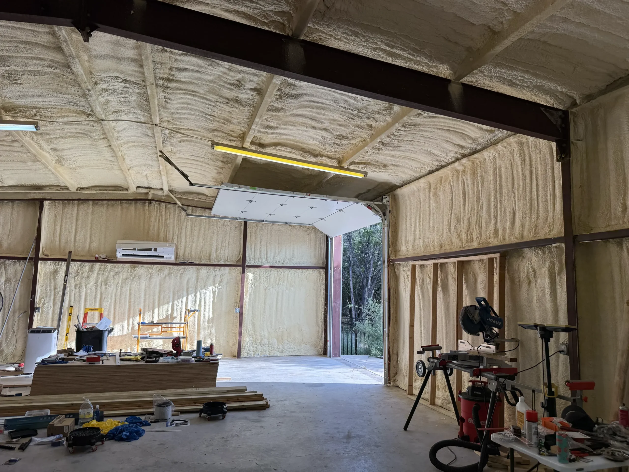 inside-commercial